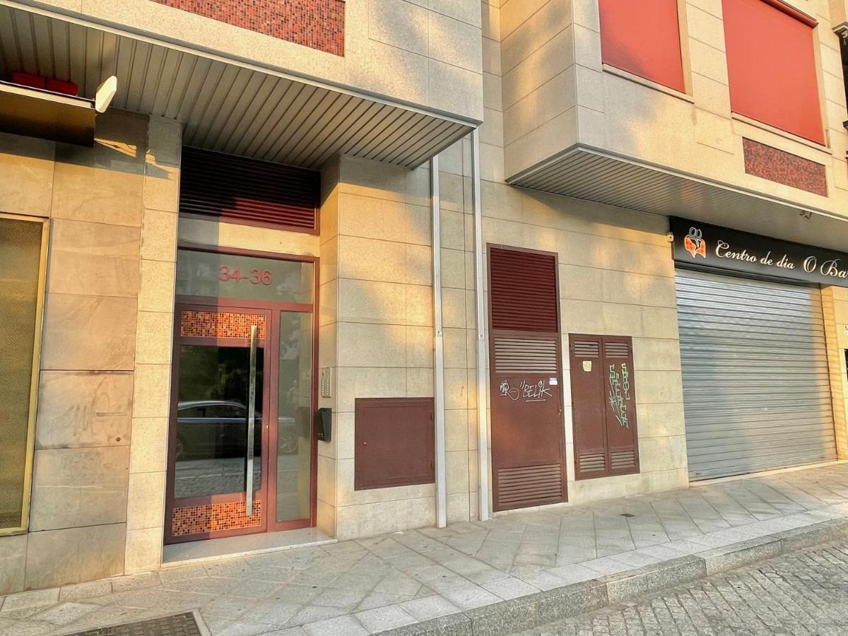Estudio Centrico 1 Con Terraza Y Parking Privado Ourense Ngoại thất bức ảnh