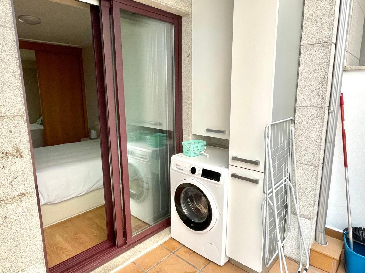 Estudio Centrico 1 Con Terraza Y Parking Privado Ourense Ngoại thất bức ảnh
